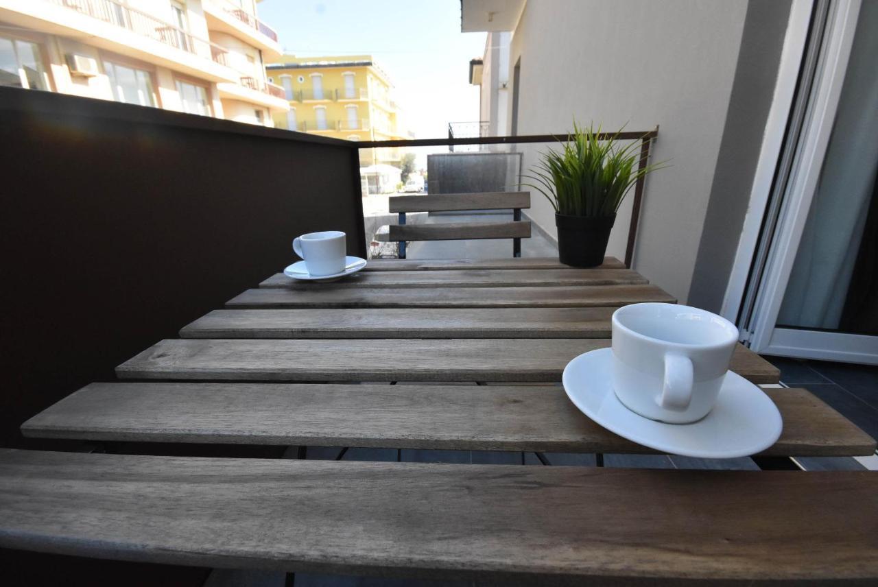 Hotel Crisvan Rimini Exterior photo